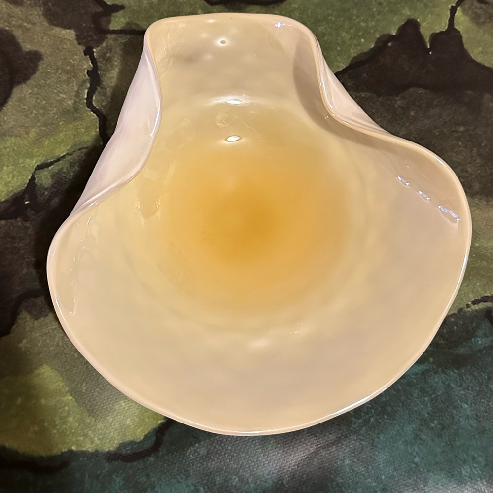 MURANO ART GLASS FOLDED EDGE PLATE BOWL